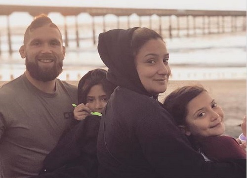 Jeremy Stephens and Cindy with their kids
