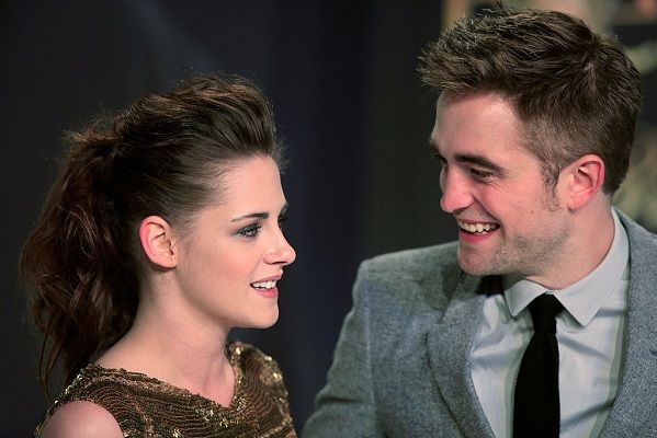 Kristen Stewart Reflects on Robert Pattinson Romance,  Coming Out: I ‘Wanted to Enjoy My Life’