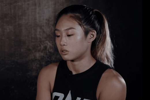 安吉拉·李（Angela Lee）MMA战斗机下一场战斗，净值合同