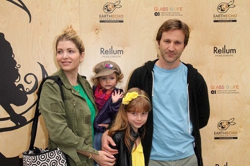 Breckin Meyer with his former wife and children