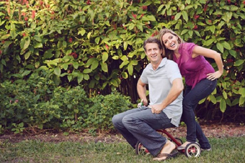 Jason Kilar enjoying photo with his wife in the garden