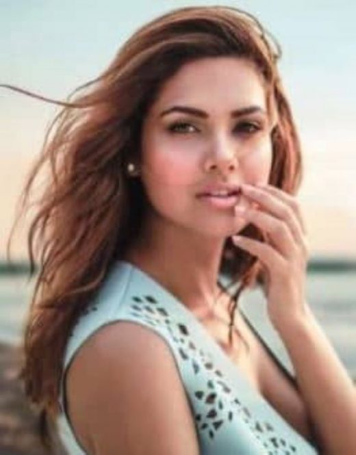 Esha Gupta net worth
