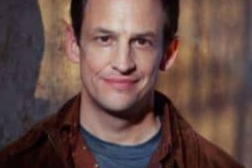 Peter Frechette spouse