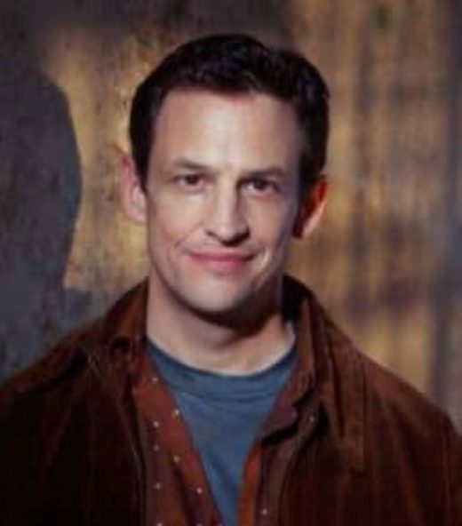 Peter Frechette spouse