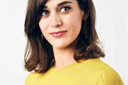 Lizzy Caplan profile