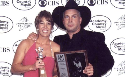Sandy Mahl net worth