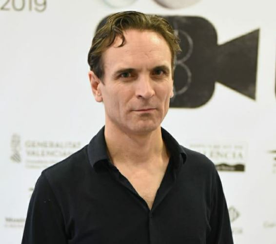 Arben Bajraktaraj Biographia