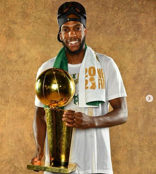 khris Middleton net worth