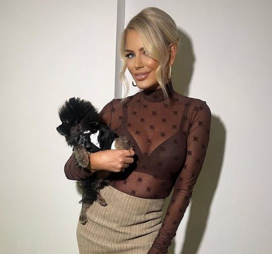 Caroline Stanbury net worth