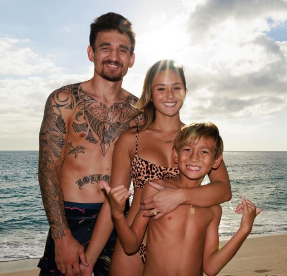 Max Holloway wife