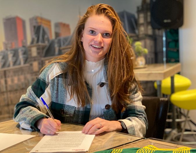 Liz Rijsbergen contract