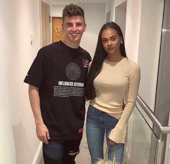 The Chelsea Midfielder Mason Mount Net Worth Salary More Facts About 