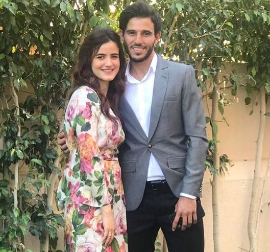 Hamdi Fathi wife