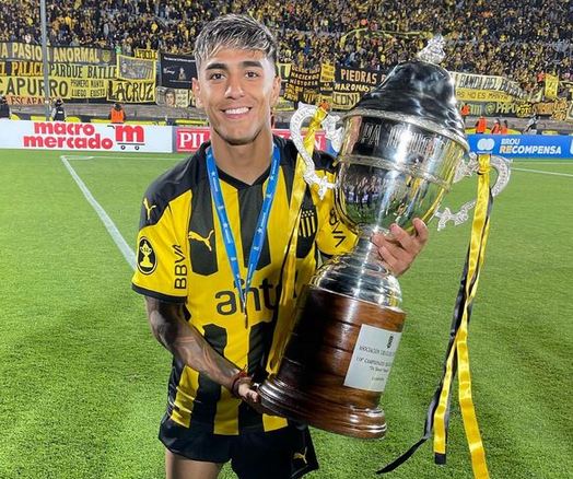 Facundo Torres awards