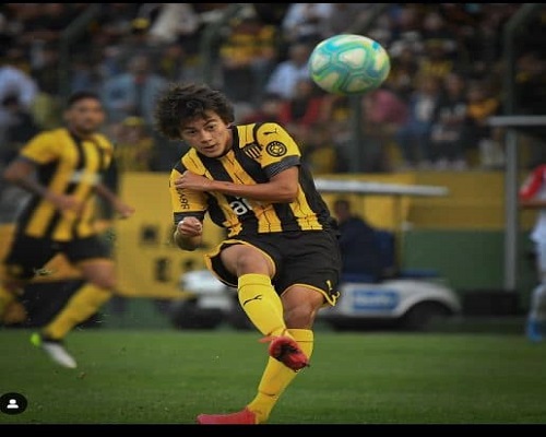 Facundo Pellistri's net worth