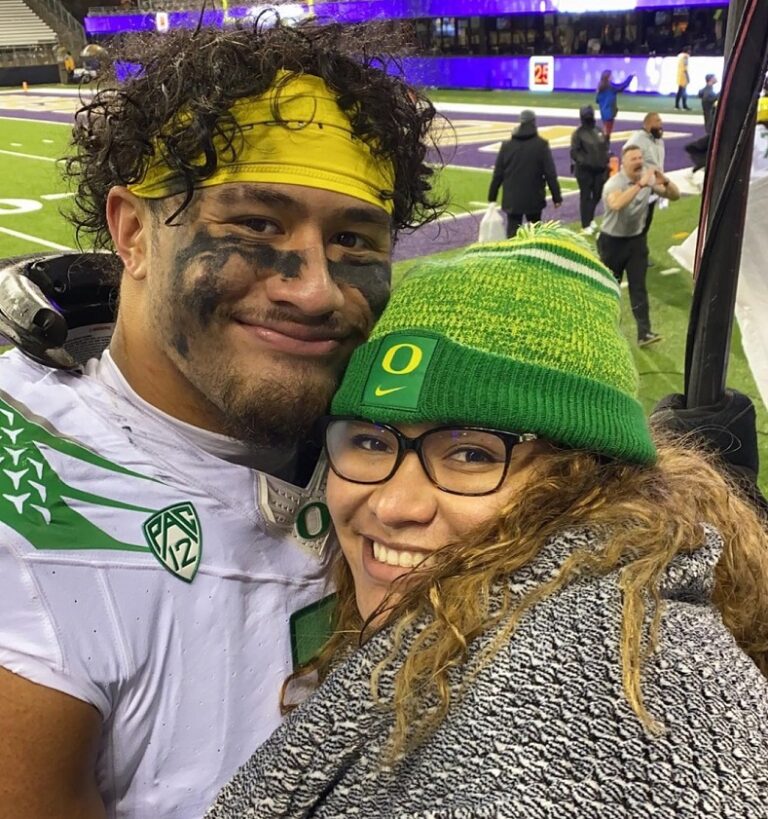 Noah Sewell siblings