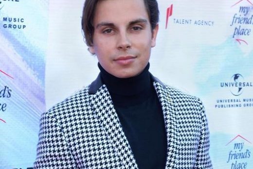 Jake T. Austin relationship