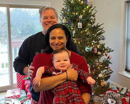  Kristen Welker with her sweetheart and daughter