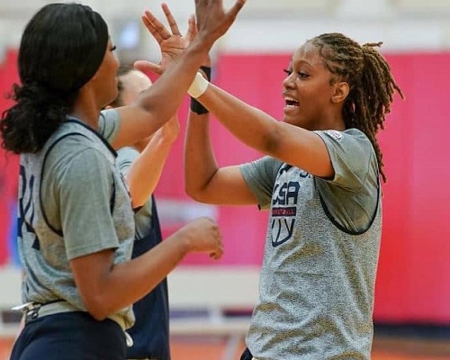 Rickea Jackson with her team mates