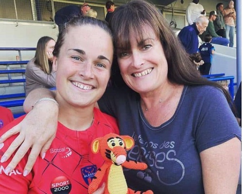 Charlotte Escudero with her mother