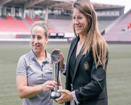 Gaëlle Hermet with her awards