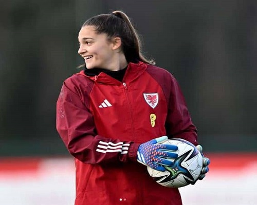Welsh professional footballer Safia Middleton