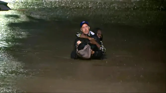 bob van saved a women from hurricane