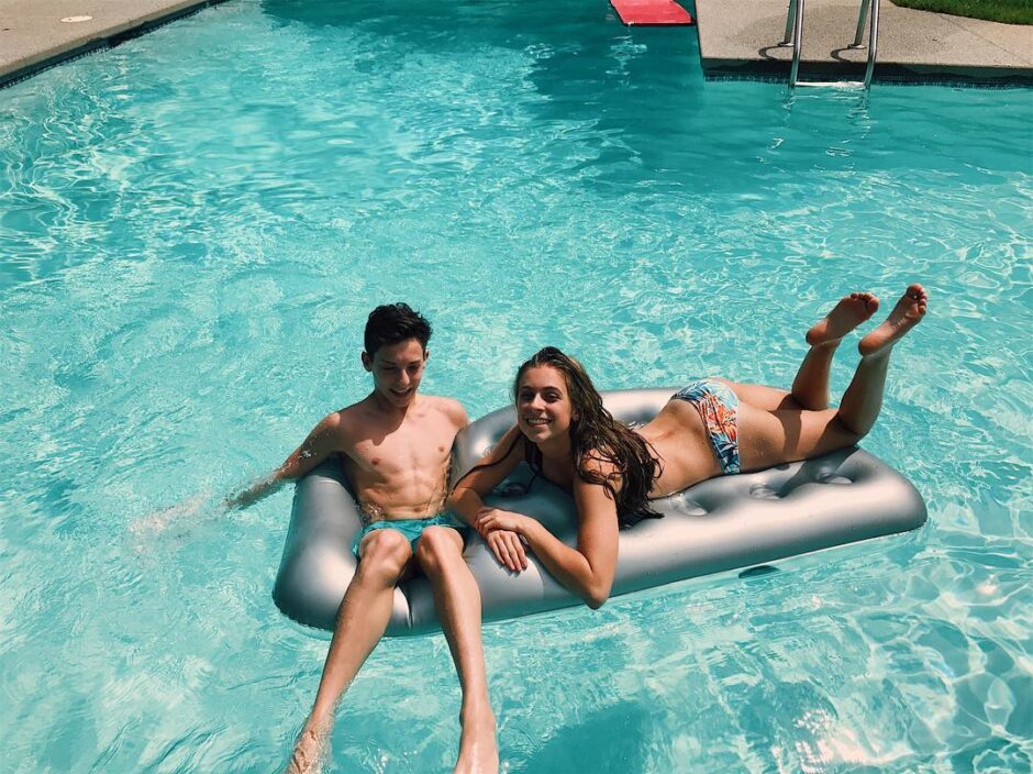 Kaitlan Collins boyfriend, husband, married, mother, Bikini photos